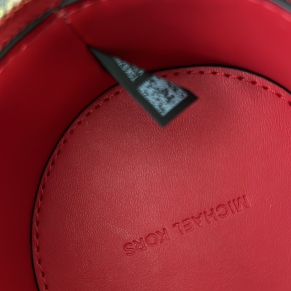 Michael Kors Small Leather Jewelry Case Red - Picture 8 of 9